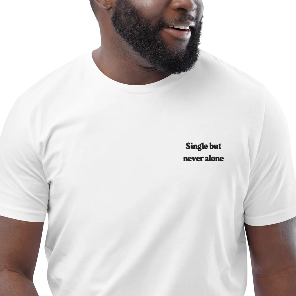 Single but never alone - Image 4